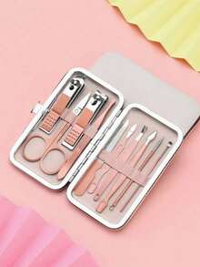 30 件经典美甲和修脚工具套装，包括指甲钳、角质层钳、镊子、指甲锉和不锈钢角质层推刀 - 无香美甲和修脚套装