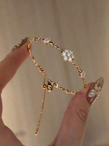 rundraw 1pc Women's Gold-Tone Copper Delicate Bracelet With CZ Inlay, Suitable For Party, Ball, Wedding - Flowers - View 6