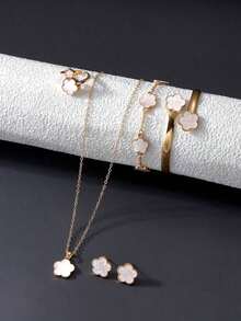 6pcs Vintage Gold Plated Carved 5-Petal Flower Pendant Necklace Bracelet Ring Earrings Jewelry Set For Women [Random Tassel - trắng - Xem 2