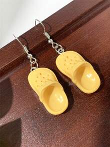 1 对逼真的卡通镂空木屐风格耳环，可爱创意耳环适合日常佩戴，男女通用 - 洞洞鞋耳環 - 查看 10