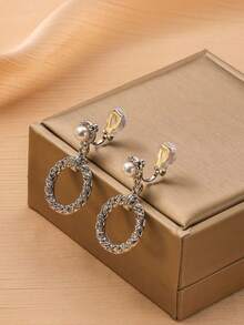 1 对时尚水晶和白珍珠圆形吊坠夹式耳环，适合女士佩戴，优雅纤薄，适合日常佩戴，节日礼物