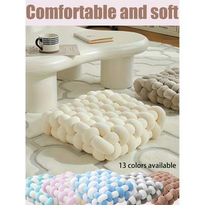 1个手工编织方形靠垫，可用作沙发抱枕、椅垫、地垫、靠背垫、腰枕，装饰房间，适用于书房、卧室、客厅，也可用作坐垫、办公椅垫、游戏椅垫。