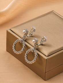 1 对时尚水晶和白珍珠圆形吊坠夹式耳环，适合女士佩戴，优雅纤薄，适合日常佩戴，节日礼物