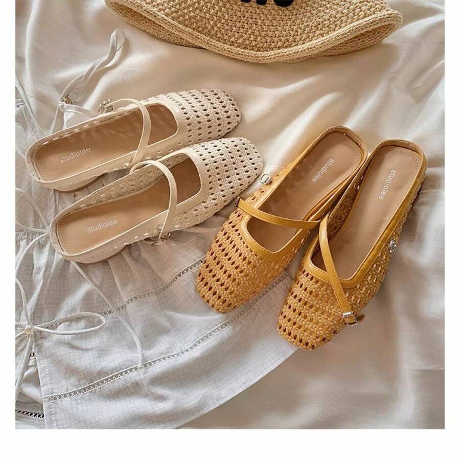 Women Flip-Flops - Color - View 1