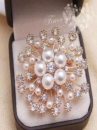 Faux pärla och strass kristall snöflinga brosch smycken nål kontorstillbehör skjortor jacka jul halloween klädnål roliga söta lärarpresenter