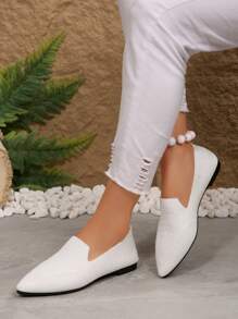 春秋新款尖头镂空透气纯色一脚蹬休闲时尚平底乐福鞋女室内外均可穿着