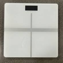 1 pièce Pèse-personne numérique, 4 couleurs au choix : or rose, noir mat, argent clair de lune, bleu gemme. Balance de salle de bain électronique précise pour la maison, appareil de pesée pour adultes