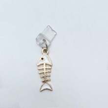 2件装-创意鱼骨手机防尘塞-优雅悬挂式手机防尘塞装饰挂件-精致实用