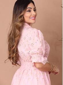 Women's Fashion Midi Dress In 3D Laise Fabric With Elastex On The Back And Button On The Front And Lining - 雙色BB粉紅色 - 查看 4