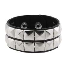 1Pc Women's PU Leather Cuff Bracelet - Punk Rivet Design, Adjustable Spiked Gothic Rock Style, Halloween Party Accessory & Gift