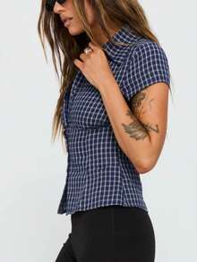 Women Y2K Plaid Summer Short Sleeve Button Up Shirt Collared Slim Fit Casual Blouse Top - 深色水洗藍 - 查看 4