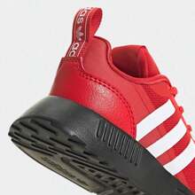 Adidas 尺码偏小，建议选大一码。幼儿网面运动鞋，儿童休闲运动鞋 GW5550 - 紅/白 - 查看 5