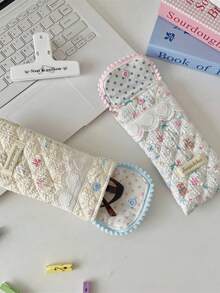 1Pc Quilted Cute Glasses Bag Glasses Organizer Glasses Holder Girl's Glasses Storage Box Sunglasses Accessories Jewelry Organizer OSMO Pocket 3 Storage Bag Multi-Functional Storage Bag Clutch With Buckle Closure Design Perfectly Protecting Sunglasses And Making It A Great Gift Birthday Gift Gift For Good Friends Back To School Gifts Moms Gifts Teachers Gifts Bridesmaid Gift Travel Essentials Cruise Essentials Dorm Essentials