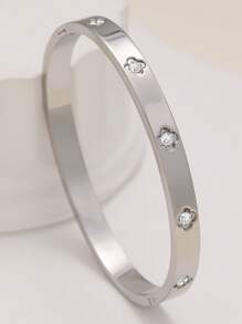 时尚欧美四叶草造型锆石镶嵌女士手链套装，适合多种场合，可叠戴，也适合作为礼物送给朋友