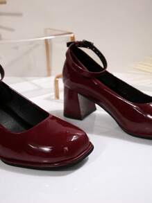 WiteFit 女士黑色漆皮时尚平底鞋，圆头厚底玛丽珍防水厚底鞋，适合所有季节