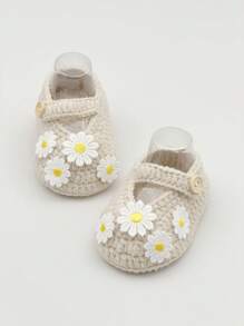1 Pair Infant Girl Knit Booties With Daisy Flowers, White Infant Shoes, Button Strap, Infant Christening Slippers