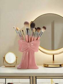 قاعدة قلم بشكل فراشة جميلة - منظم لفرش المكياج والمستلزمات المكتبية، تخزين أنيق لفرش المكياج، مناسب للفتيات والطلاب والنساء، تصميم ديكوري إبداعي، مناسب أيضًا للعطلات والشاطئ والحمام والغرفة، سعة كبيرة - متعدد الألوان - مشاهدة 21