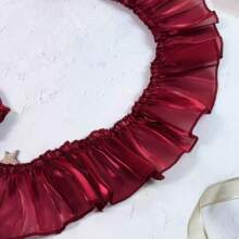 1 件珍珠光泽褶饰花卉蕾丝花边，适用于袖口、窗帘、围裙、蛋糕装饰、设计师面料