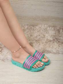 Women Flat Sandals - Green - View 2