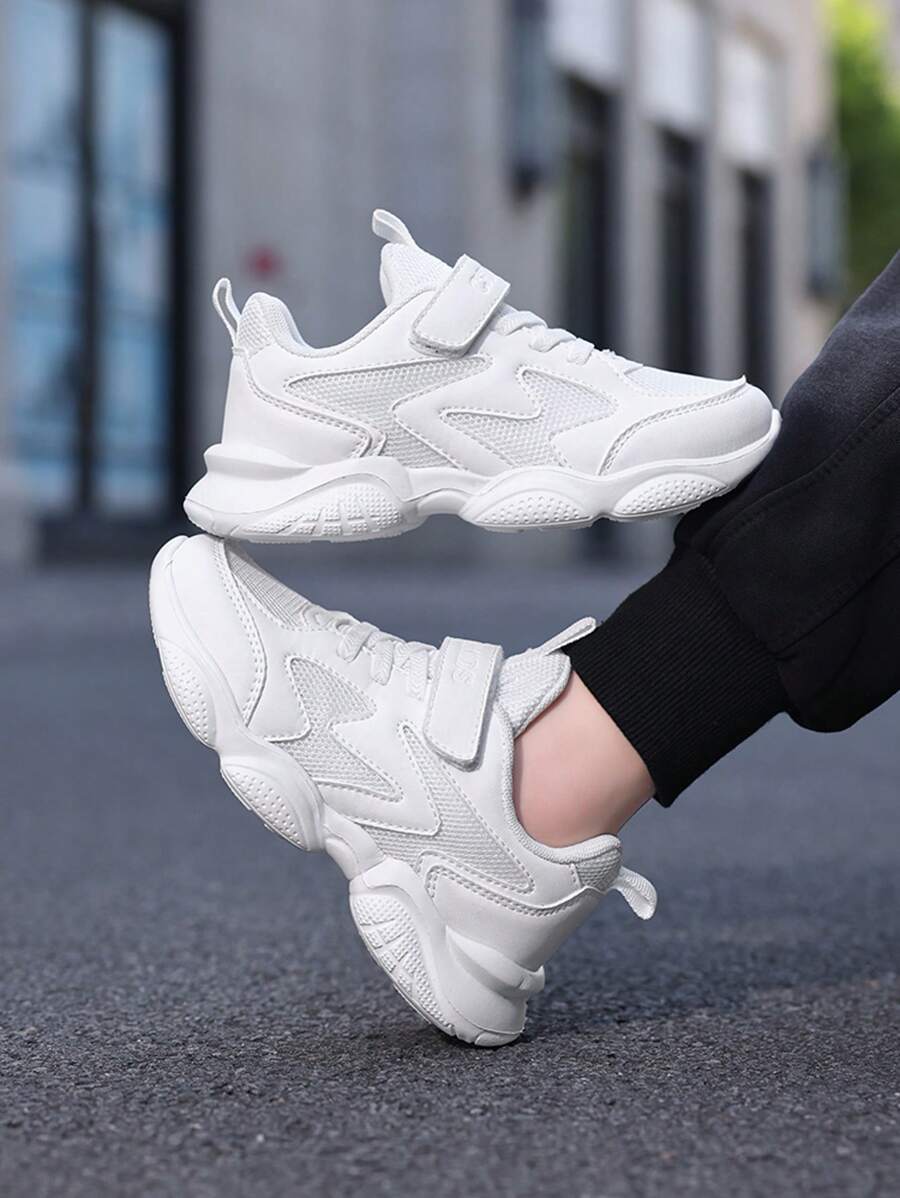 1 双儿童白色运动鞋，男孩和女孩的网眼钩环跑鞋，透气白色运动鞋