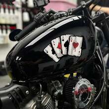 Pegatina de motocicleta con patrón de espadas de póker, decoración divertida para tanque de combustible de motocross, café racer, carrocería, ventana de coche, pegatina de cartas de juego - 1 unidad - Ver 5