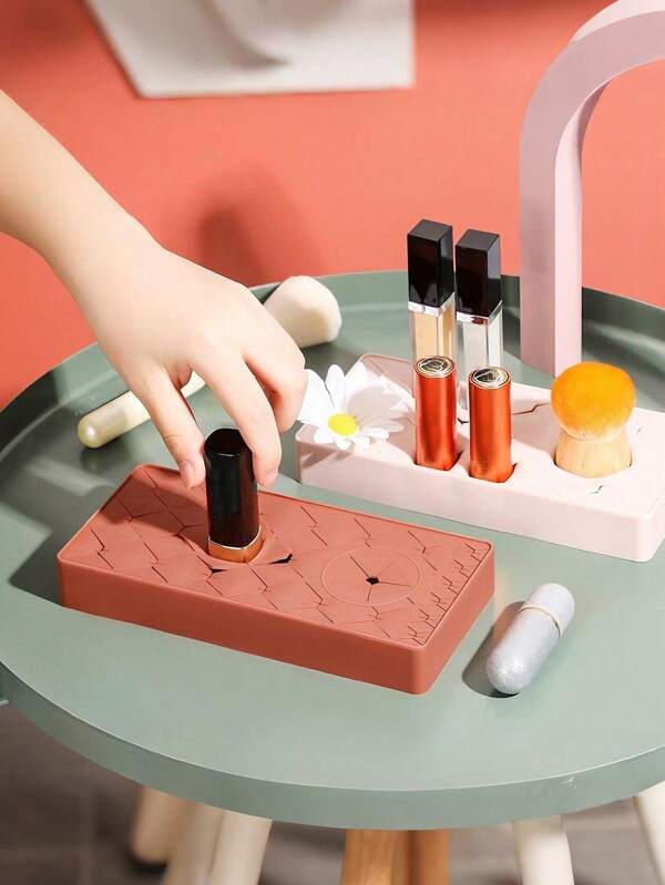 Organizador de maquillaje de silicona con 16 ranuras, soporte para lápiz de labios y lápiz de cejas con 6 ranuras, diseño portátil para talla grande espacio, desmontable y lavable, estante de almacenamiento a prueba de polvo para lápiz labial, brillo de labios y lápiz de cejas