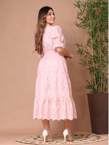 Women's Fashion Midi Dress In 3D Laise Fabric With Elastex On The Back And Button On The Front And Lining - 雙色BB粉紅色 - 查看 3