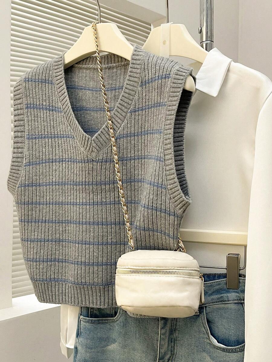Alicedudu Women's Autumn/Winter Minimalist Striped V-Neck Pullover Vest - Grey - View 1