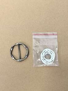 1/2/5 szt. Eleganckie złote okrągłe klipsy do szalików ze stopu | Wielofunkcyjne klamry do koszul i regulatory pasków dla kobiet i dziewcząt – modne akcesoria do szalików, pasków i koszulek z błyszczącym metalicznym wykończeniem, idealne do codziennych stylizacji, strojów imprezowych i warstwowych stylizacji (trwała konstrukcja ze stopu, łatwe w użyciu i uniwersalne na wszystkie pory roku)