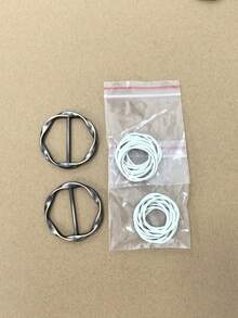 1/2/5 szt. Eleganckie złote okrągłe klipsy do szalików ze stopu | Wielofunkcyjne klamry do koszul i regulatory pasków dla kobiet i dziewcząt – modne akcesoria do szalików, pasków i koszulek z błyszczącym metalicznym wykończeniem, idealne do codziennych stylizacji, strojów imprezowych i warstwowych stylizacji (trwała konstrukcja ze stopu, łatwe w użyciu i uniwersalne na wszystkie pory roku)