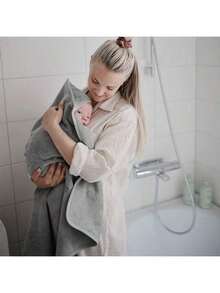 2pcs Baby Hooded Bath Towel, Super Soft Coral Fleece Absorbent Children's Solid Color Bathrobe, Newborn Baby Autumn/Winter Bath Cloak Robe, Machine Washable - Perfect Gift For Baby Shower - Brown+White - View 4