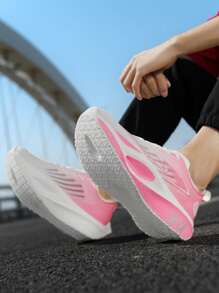 أحذية رياضية للرجال مزودة بلوح كربوني للاستخدام الخارجي، أحذية جري للسباقات والتدريب والنصف ماراثون وجري السرعة. أحذية رياضية للنساء، أحذية للمنافسات الرياضية والميدان والطرق، أحذية جري للنساء، شبكة تنفس، قاعدة مطاطية مقاومة للانزلاق وماصة للصدمات