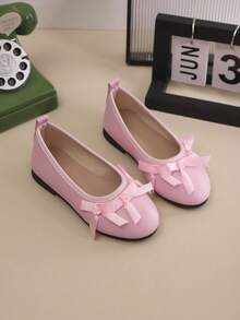 1 par de sapatilhas novas de cor sólida para meninas, decoração com laço, sola macia e respirável, sapatos casuais, adequados para bebês e crianças pequenas, todas as estações