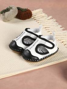 Infant Toddler Mesh Breathable Soft Bottom Anti-Collision Sandals, Summer New Arrival - Black and White - View 2