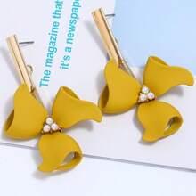1 Pair Fashionable Floral Pearl Earrings, Suitable For Women's Daily Wear And Gift
