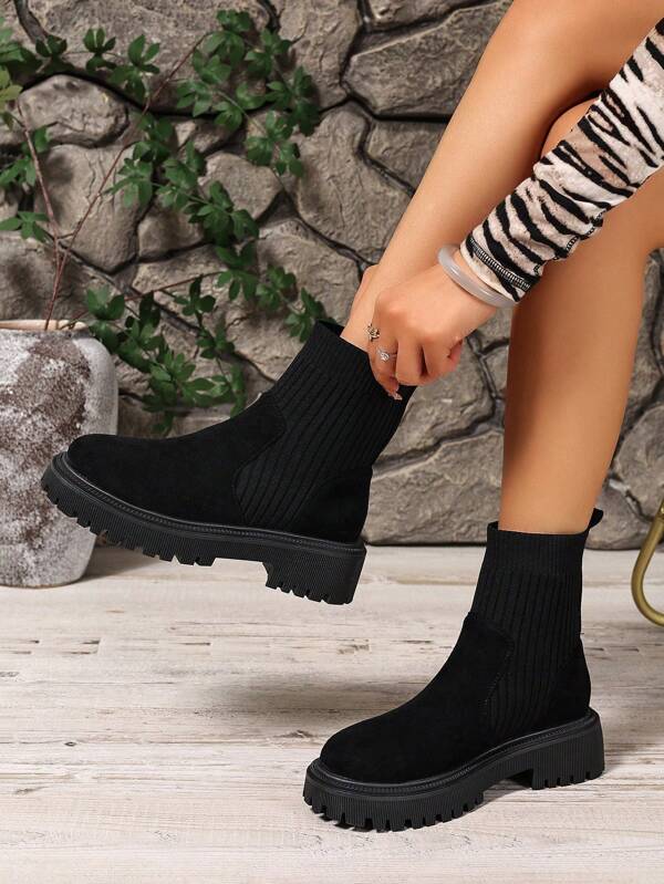 2025 Autumn/Winter New Women's Short Boots, One-Push Elastic Ankle Boots, Flat Women's Shoes, Outdoor Women's Boots, Fashion Versatile Casual Women's Boots, College Student Women's Shoes, Thick-Soled Women's Short Boots