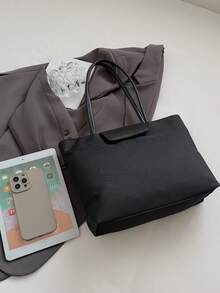 Una bolsa de tote casual de unicolor simple y versátil, de gran capacidad, con cremallera, que se puede usar como bolso de hombro, adecuada para compras, vacaciones, trabajo y transporte y otras ocasiones. - Negro - Ver 9