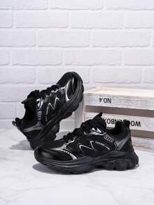 1 双青少年轻便透气网眼休闲运动鞋，春秋季，低帮，时尚配色，百搭，系带和钩环双闭合，减震鞋头设计，适合日常穿着、上学、运动 - 黑色 - 查看 6