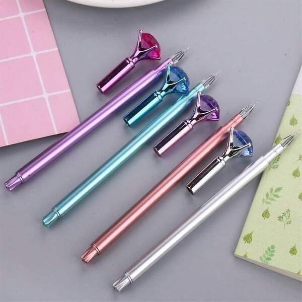 Kit com 10  Caneta Diamante Cristal  Ponta Fina 0.5 Preto Papelaria Escrita Fina COR ALEATORIO