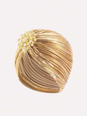 Diadema decorada con perlas falsas y gorro de seda de satén