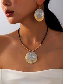 1 Set Minimalist Hip-Hop Style Dual-Tone Earrings And Round Pendant Necklace Set, Iron Material, Suitable For Party And Banquet Occasions, All Seasons