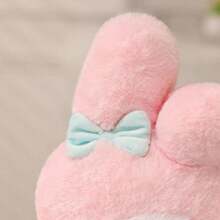 MINISO 美乐蒂系列夹心饼干坐姿毛绒玩具，柔软可爱的粉色兔耳设计，头上浅蓝色蝴蝶结精致点缀。采用柔软的毛绒材质，触感细腻亲肤，带来极致舒适的体验。（1 件） - 粉色 - 查看 9