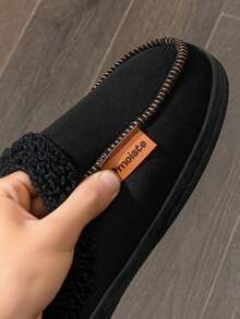 Pantuflas de hombre con diseño de parches de piel, para interior/exterior, cálidas, antideslizantes, duraderas, color negro, para invierno - Negro - Ver 4