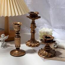 French Nostalgic Floral Resin Candle Holder Antique Bronze/Furniture Decoration/Retro Ornaments Candlestick Excellent Home Decor Ornaments For Mother's Day, Birthdays, Back To School Season, Graduation Season, And Wedding Season(Handmade Crafts May Have An Error Of Around 1cm)