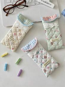 1Pc Quilted Cute Glasses Bag Glasses Organizer Glasses Holder Girl's Glasses Storage Box Sunglasses Accessories Jewelry Organizer OSMO Pocket 3 Storage Bag Multi-Functional Storage Bag Clutch With Buckle Closure Design Perfectly Protecting Sunglasses And Making It A Great Gift Birthday Gift Gift For Good Friends Back To School Gifts Moms Gifts Teachers Gifts Bridesmaid Gift Travel Essentials Cruise Essentials Dorm Essentials