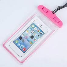 1PC Glow In The Dark Waterproof Mobile Phone Bag, Mobile Phone Waterproof Bag, Swimming Takeout Hanging Neck Mobile Phone Bag, Fluorescent Mobile Phone Bag, Outdoor Sports Swimming Floating Airbag Underwater Photography Mobile Phone Case, Cell Phone Waterproof Bag, Cell Phone Bag Beach Phone Bag Compatible With IPhone 14 13 12 And Other Cell Phones (Green& Pink) - Multicolor - View 35