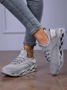 [0.5 Size Up] 1 Pair Women's Fashion Solid Color Running Shoes, Breathable Non-Slip Sneakers, Lightweight & Comfortable Outdoor Sports Shoes, Soft Thick Sole Increase Height Chunky Sneakers, Shock Absorbing, Mesh Breathable, Slip-On Sock Shoes, Versatile For Casual, School, Travel, Walking - Grey - View 4