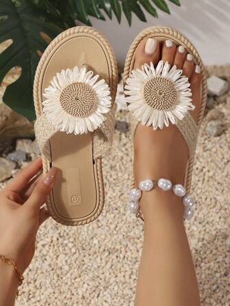 صندل قش مضفر بزهور البابونج اليدوي 2025 للنساء، صندل شاطئ مسطح، وصول جديد للصيف