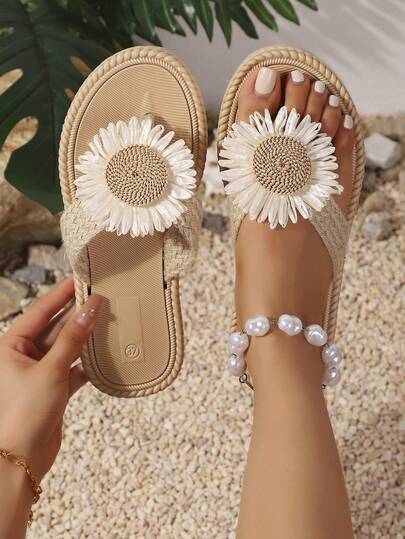 صندل قش مضفر بزهور البابونج اليدوي 2025 للنساء، صندل شاطئ مسطح، وصول جديد للصيف