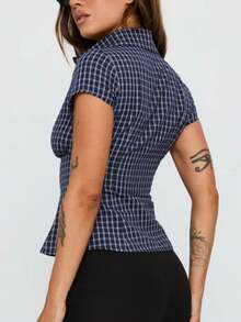 Women Y2K Plaid Summer Short Sleeve Button Up Shirt Collared Slim Fit Casual Blouse Top - 深色水洗藍 - 查看 2